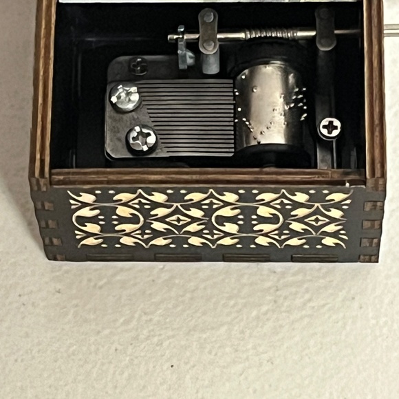 Totoro Cat Bus Hand Crank Wooden Music Box Anime Musical Mei - Picture 4 of 11